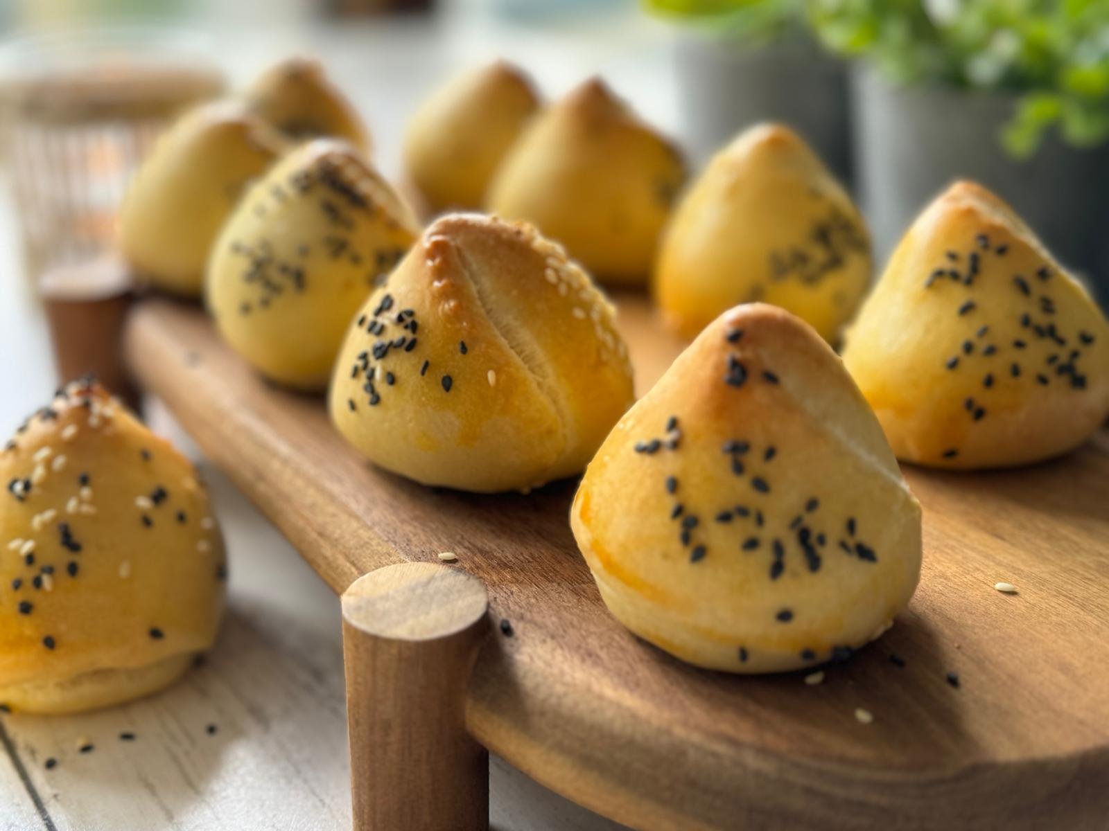 خبز محشي بالبطاطا والجبن